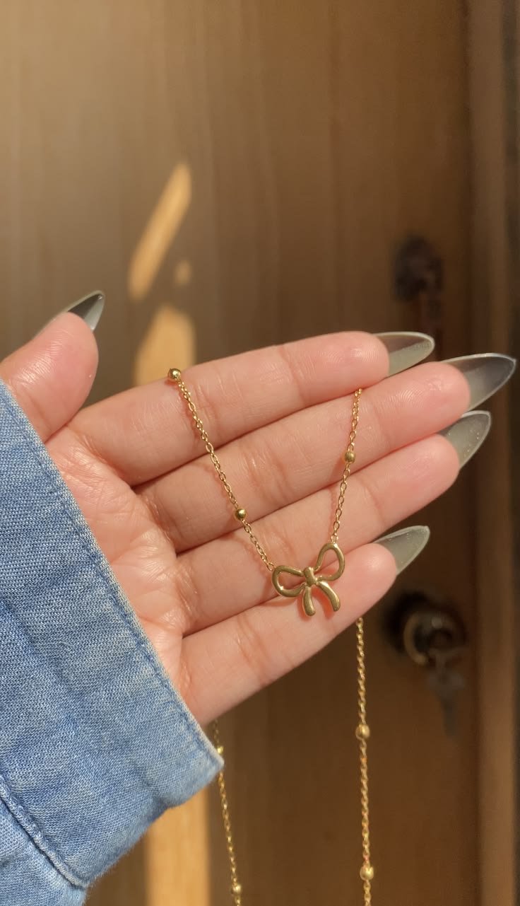 Gold Bow Pendant Necklace – Premium Stainless Steel