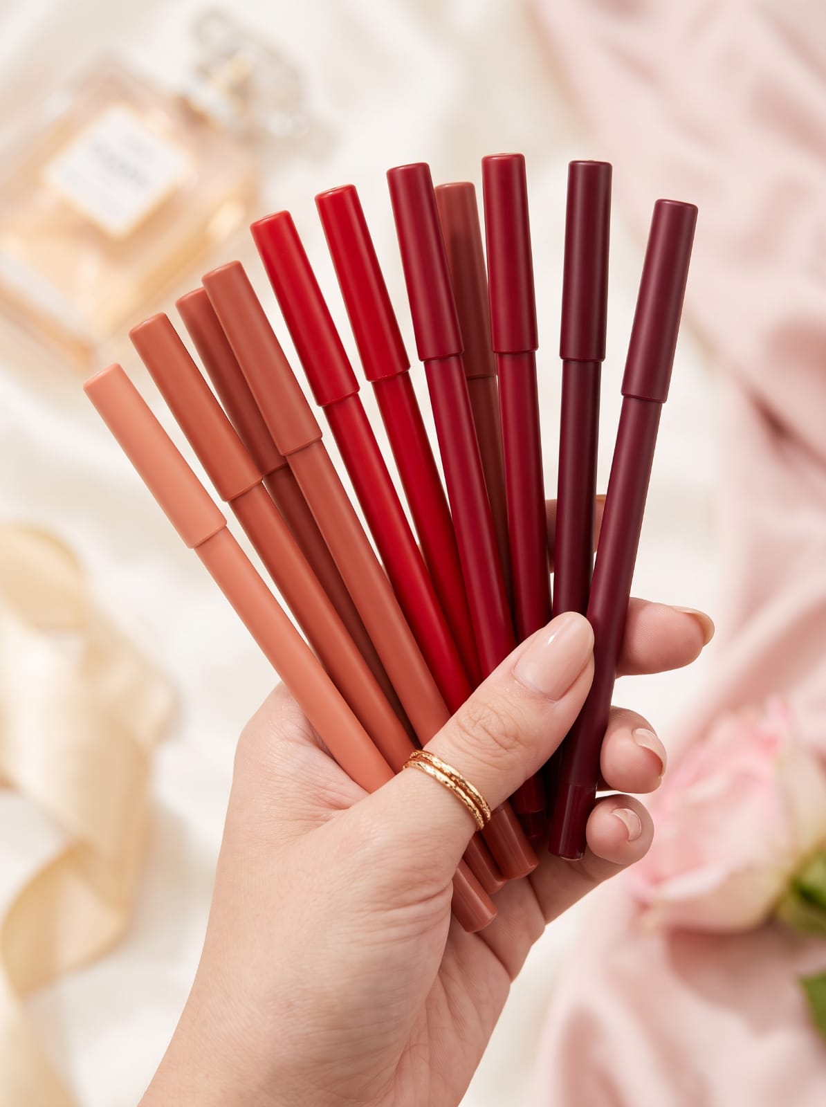Matte lip liner pencils fan display nude to berry shades